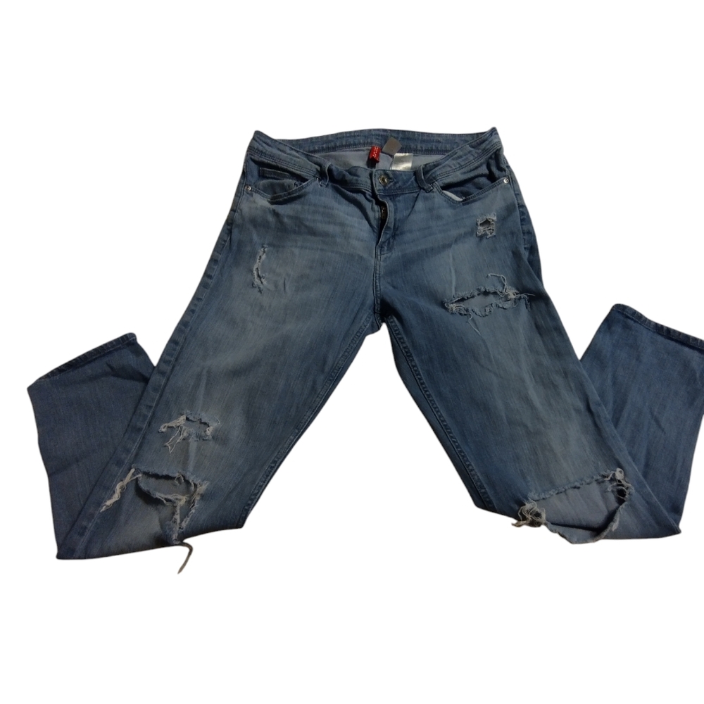 Great used condition Divided ripped frayed jeans - Picture 2 of 4